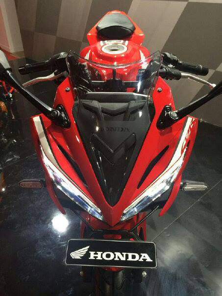 2016-Honda-CBR150R-14.jpg