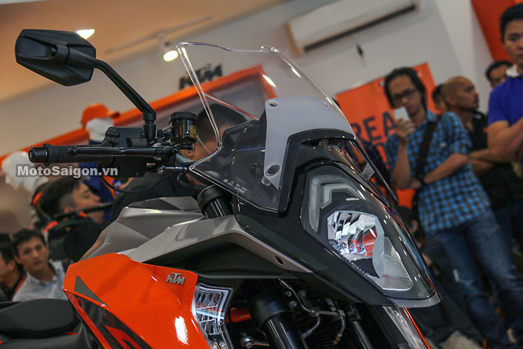 gia-ktm-1290-super-duke-gt-motosaigon-18