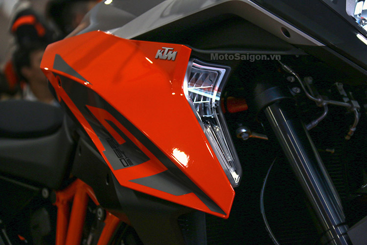 gia-ktm-1290-super-duke-gt-motosaigon-19