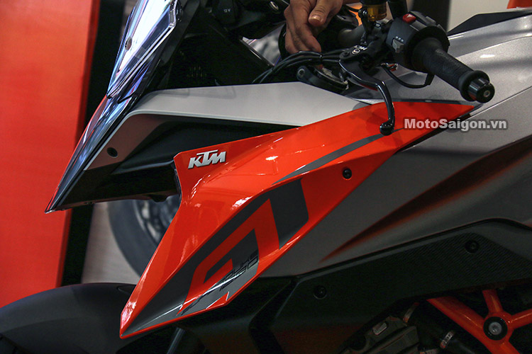 gia-ktm-1290-super-duke-gt-motosaigon-26