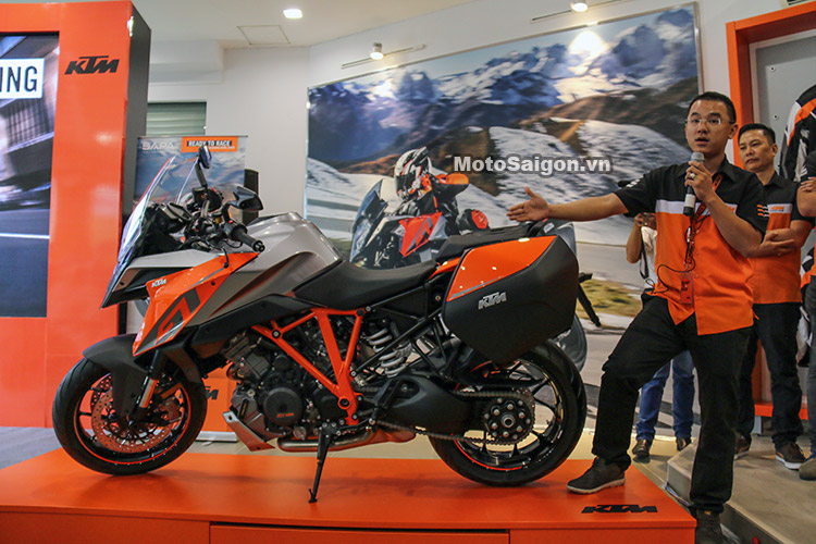 gia-ktm-1290-super-duke-gt-motosaigon-28