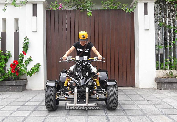 Moto 4 bánh