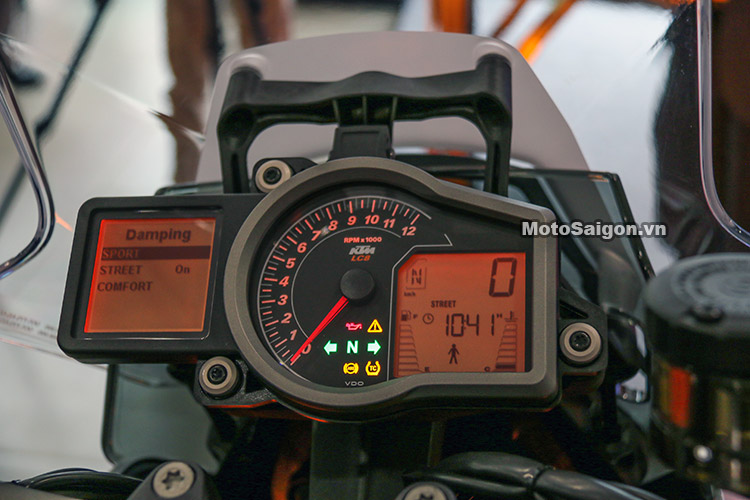 gia-ktm-1290-super-duke-gt-motosaigon-8