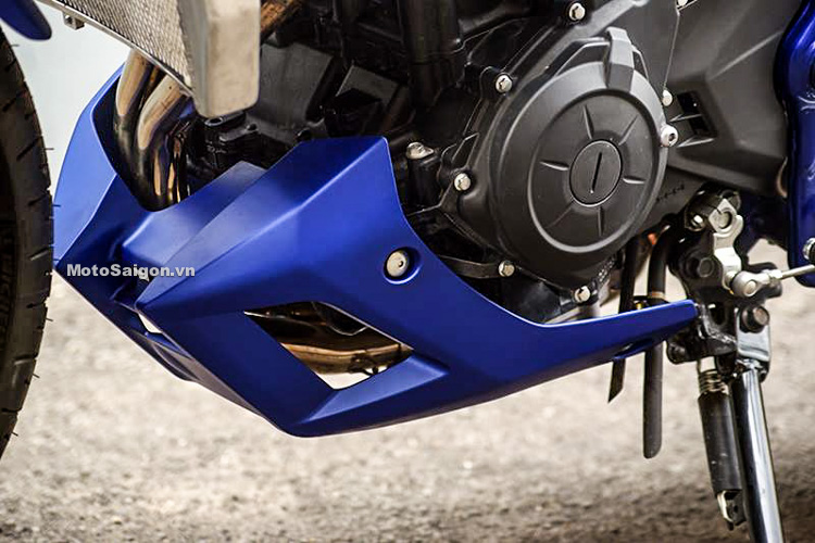 Ngắm Yamaha MT-03 độ đầu đèn & bánh lớn cực chất của biker nước ngoài ...