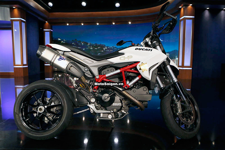Cận cảnh moto Ducati Hypermotard đóng phim CHIPs Motosaigon