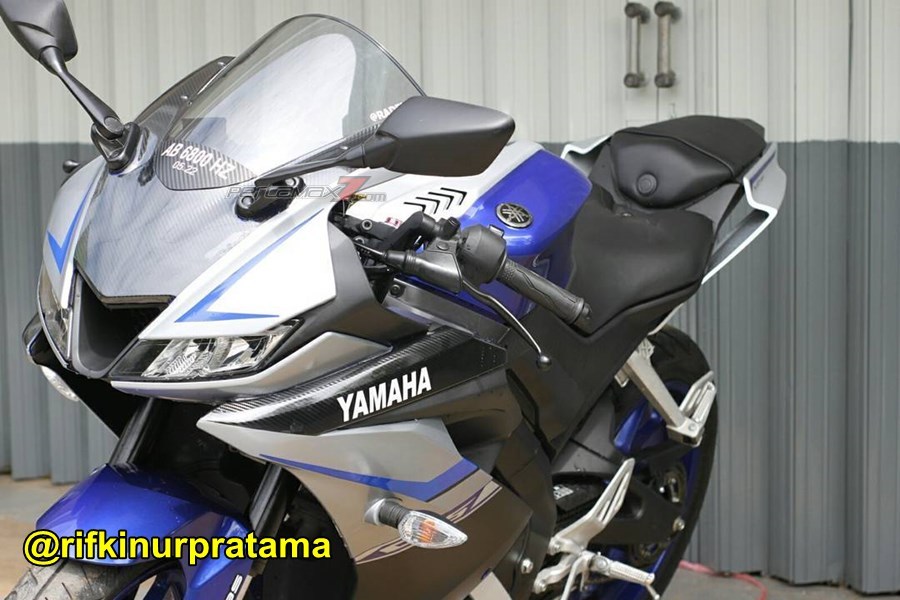 Yamaha R15M bản độ tem đơn giản nhưng ấn tượng - Motosaigon