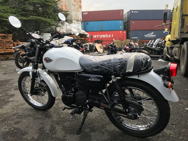 Kawasaki W175  u ti n v Vit Nam gi  hn 60 triu  ng 